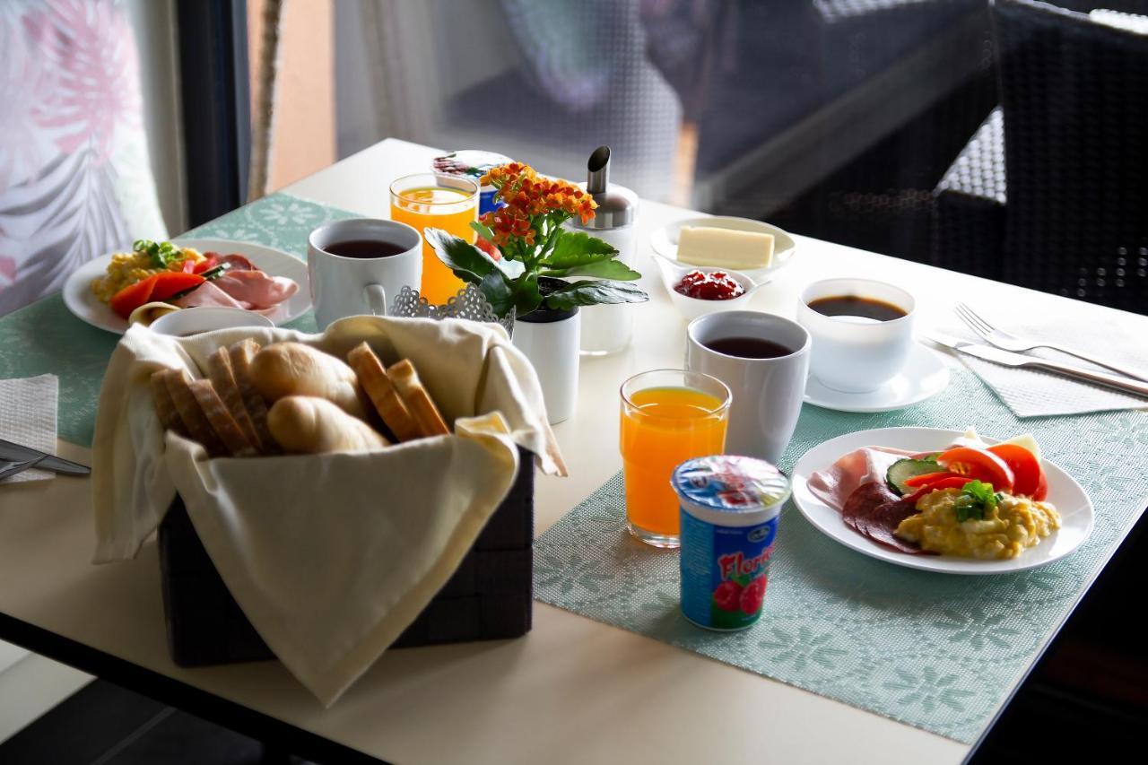 Penzion Cafe Na Svahu 海布 外观 照片