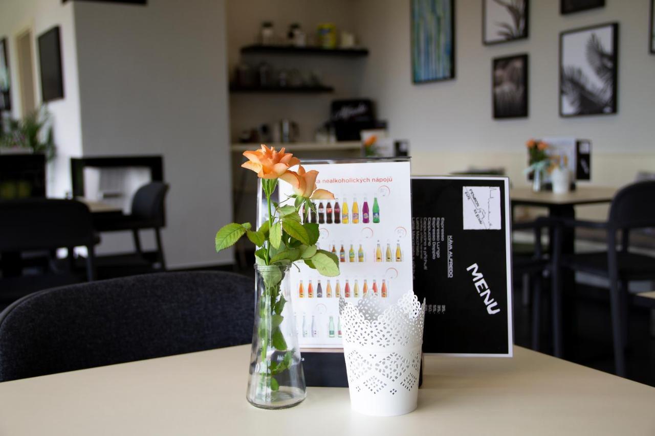 Penzion Cafe Na Svahu 海布 外观 照片