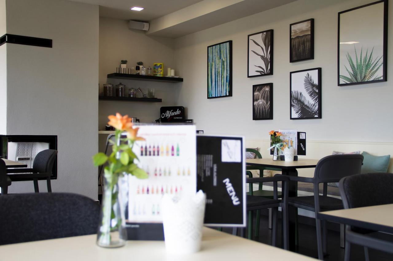 Penzion Cafe Na Svahu 海布 外观 照片