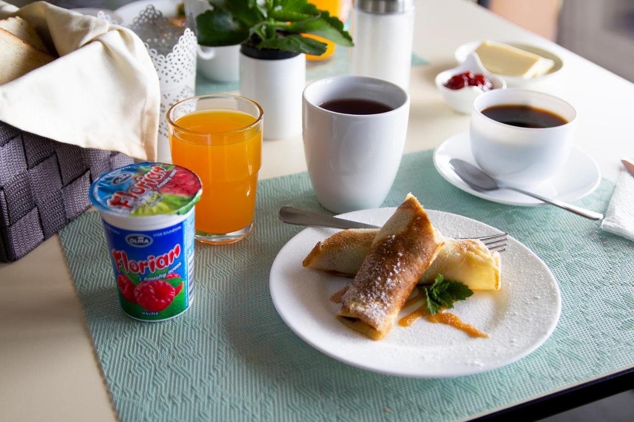 Penzion Cafe Na Svahu 海布 外观 照片